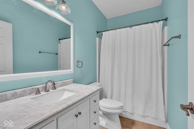87 John Court, Danville, IN 46122