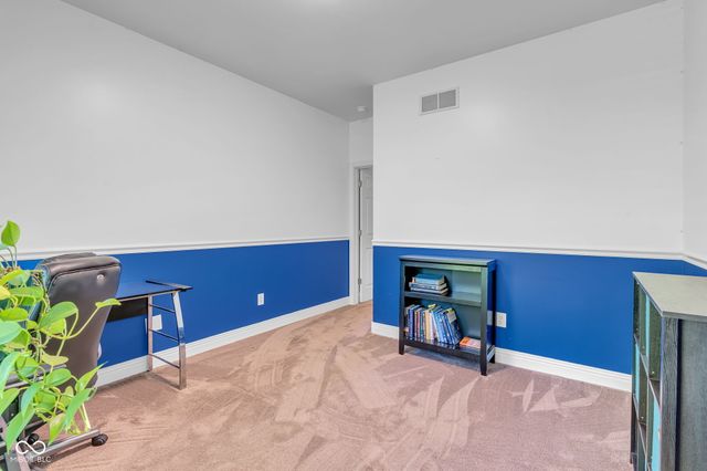 87 John Court, Danville, IN 46122