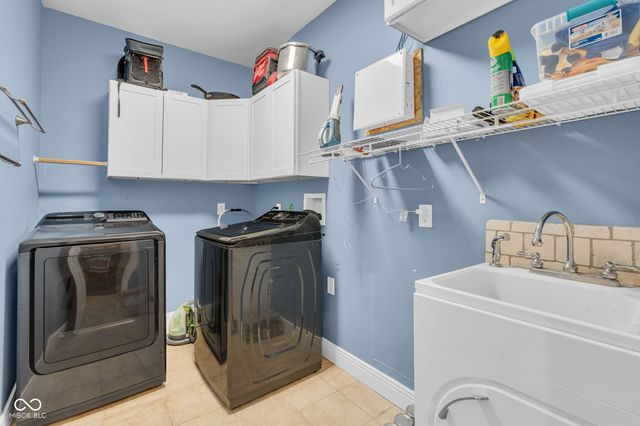 87 John Court, Danville, IN 46122