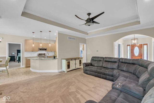 87 John Court, Danville, IN 46122