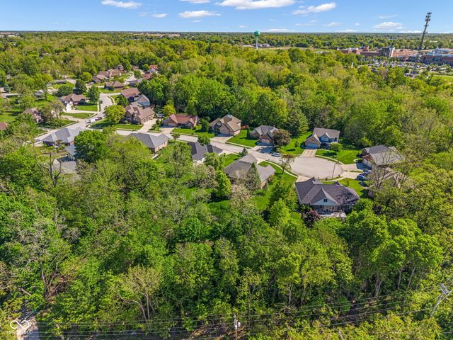 87 John Court, Danville, IN 46122