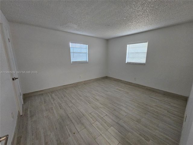 4621 SW 33rd Ave 1-6, Dania Beach, FL 33312