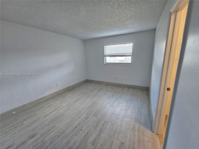 4621 SW 33rd Ave 1-6, Dania Beach, FL 33312