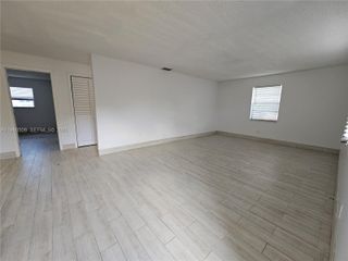 4621 SW 33rd Ave 1-6, Dania Beach, FL 33312