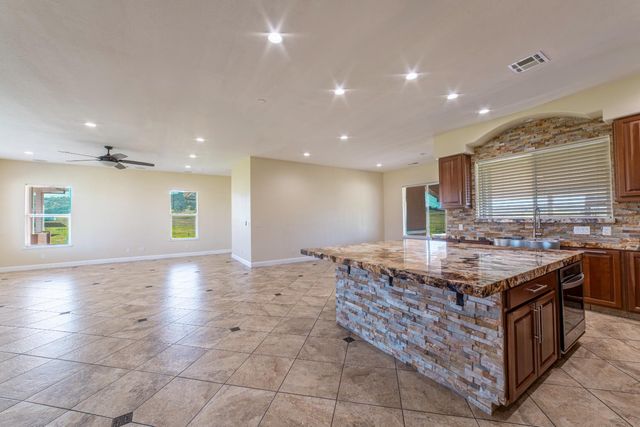 2906 Ranchito Dr, La Grange, CA 95329