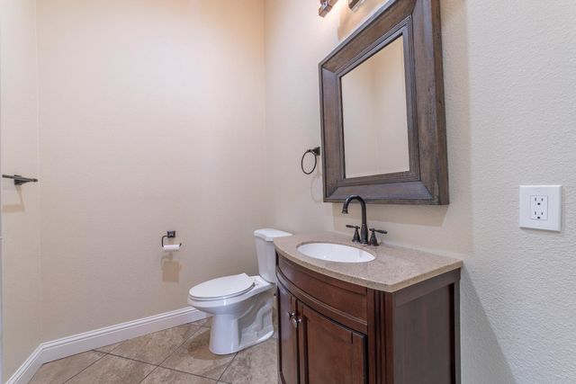 2906 Ranchito Dr, La Grange, CA 95329