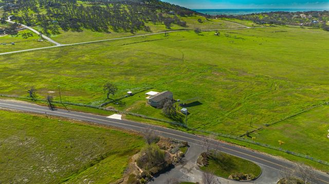 2906 Ranchito Dr, La Grange, CA 95329