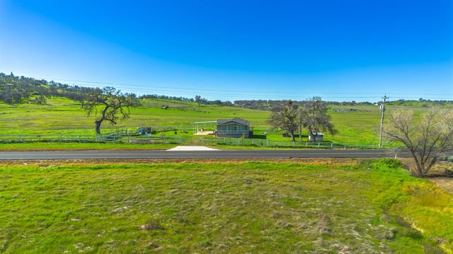 2906 Ranchito Dr, La Grange, CA 95329