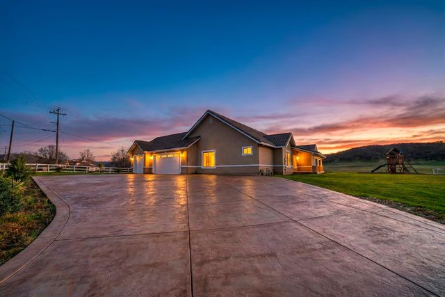 2906 Ranchito Dr, La Grange, CA 95329