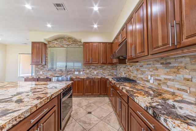 2906 Ranchito Dr, La Grange, CA 95329