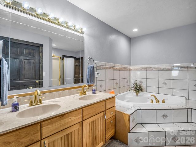 1025 Jeter Mountain Road, Penrose, NC 28766