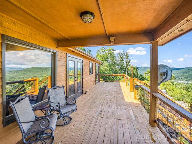 1025 Jeter Mountain Road, Penrose, NC 28766