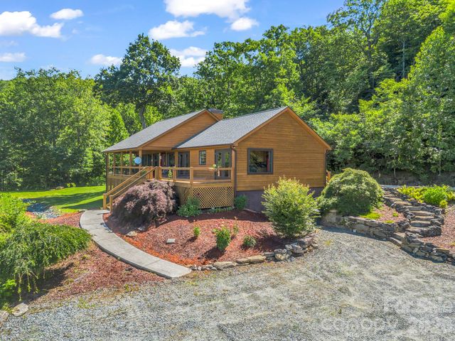 1025 Jeter Mountain Road, Penrose, NC 28766