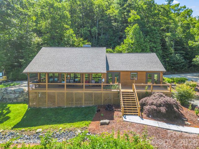 1025 Jeter Mountain Road, Penrose, NC 28766