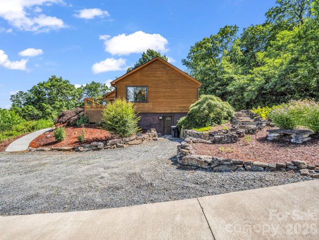 1025 Jeter Mountain Road, Penrose, NC 28766