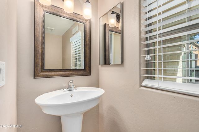 1705 E Joseph Way, Gilbert, AZ 85295