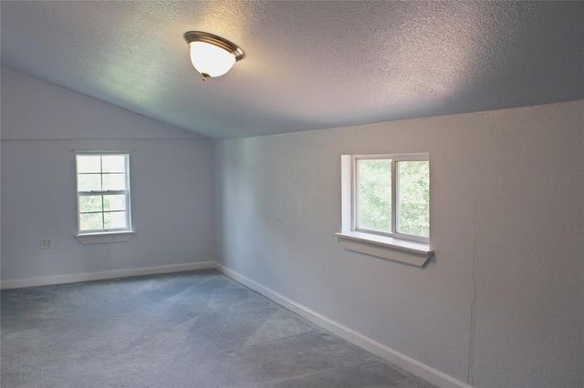 2042 Willow Springs Road, Fayetteville, TX 78940