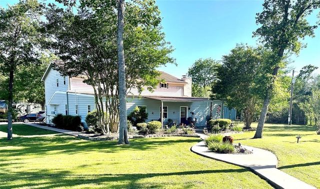 2042 Willow Springs Road, Fayetteville, TX 78940