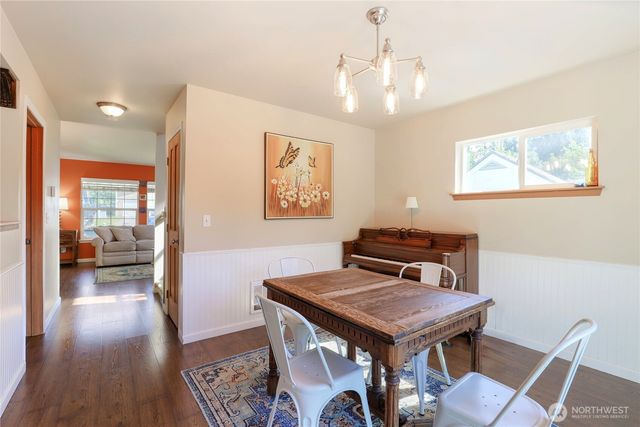 360 NE Max William Loop, Poulsbo, WA 98370