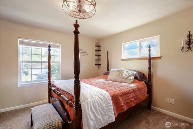 360 NE Max William Loop, Poulsbo, WA 98370