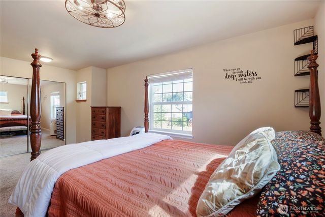 360 NE Max William Loop, Poulsbo, WA 98370