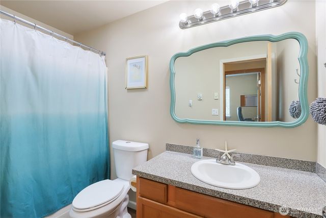 360 NE Max William Loop, Poulsbo, WA 98370
