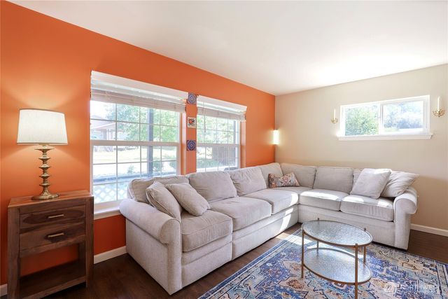 360 NE Max William Loop, Poulsbo, WA 98370