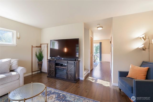 360 NE Max William Loop, Poulsbo, WA 98370