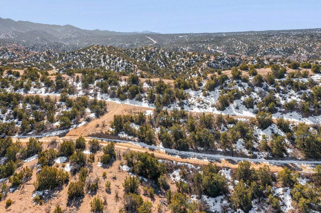 487 NM-592 Lot 5, Santa Fe, NM 87506
