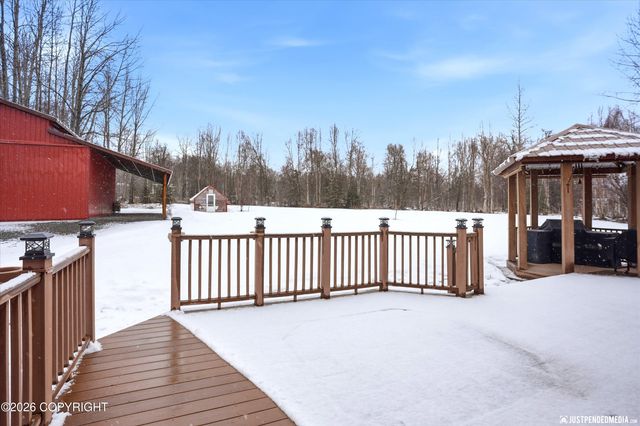 5853 E Edgerton Parks Road, Palmer, AK 99645