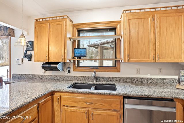 5853 E Edgerton Parks Road, Palmer, AK 99645