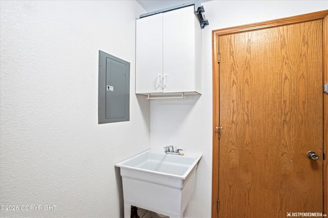 5853 E Edgerton Parks Road, Palmer, AK 99645