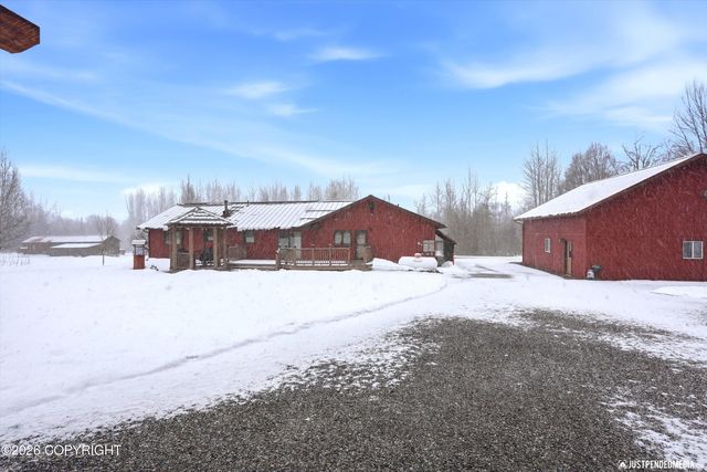 5853 E Edgerton Parks Road, Palmer, AK 99645