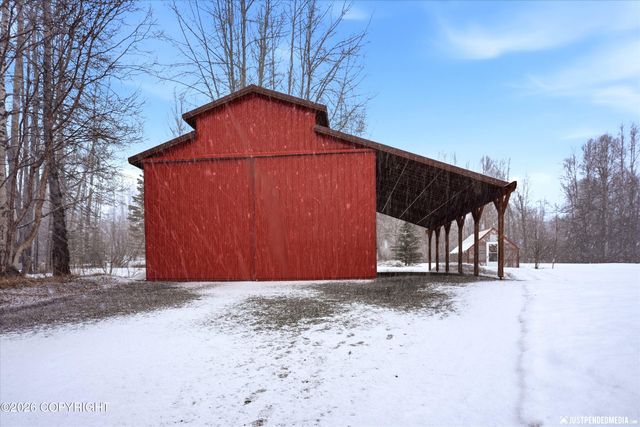 5853 E Edgerton Parks Road, Palmer, AK 99645