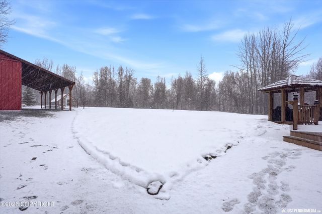 5853 E Edgerton Parks Road, Palmer, AK 99645
