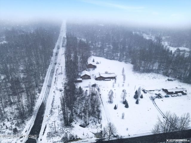 5853 E Edgerton Parks Road, Palmer, AK 99645