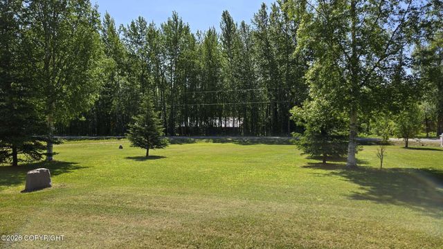 5853 E Edgerton Parks Road, Palmer, AK 99645