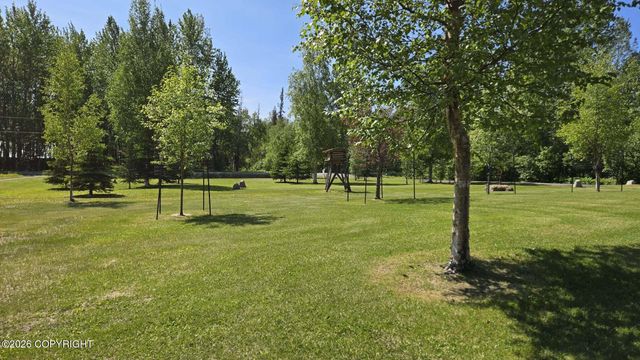 5853 E Edgerton Parks Road, Palmer, AK 99645