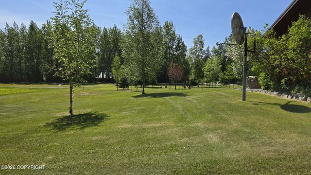 5853 E Edgerton Parks Road, Palmer, AK 99645