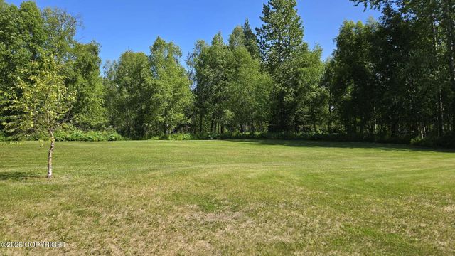 5853 E Edgerton Parks Road, Palmer, AK 99645