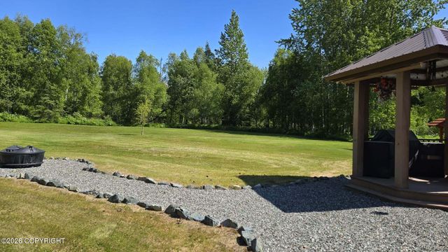 5853 E Edgerton Parks Road, Palmer, AK 99645