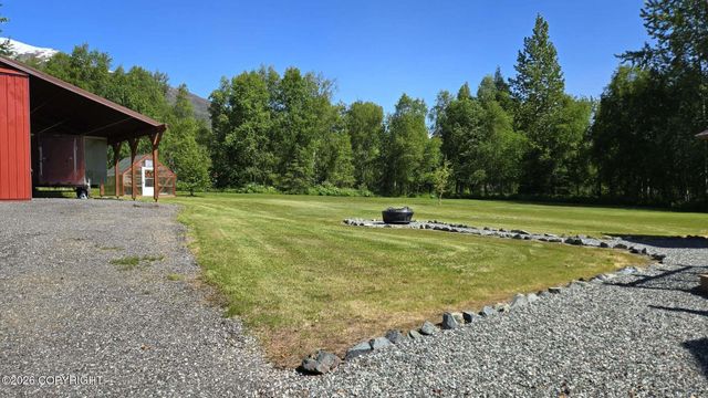 5853 E Edgerton Parks Road, Palmer, AK 99645