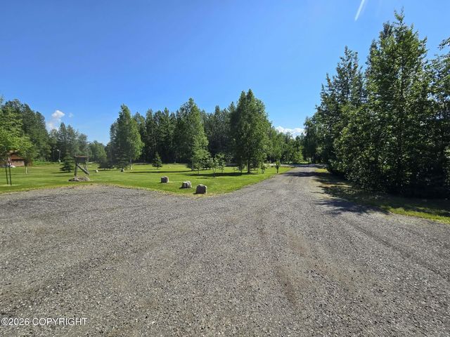 5853 E Edgerton Parks Road, Palmer, AK 99645