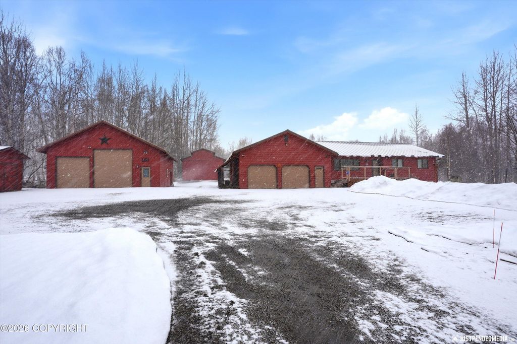 5853 E Edgerton Parks Road, Palmer, AK 99645