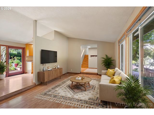 2090 HAWKINS Ln, Eugene, OR 97405