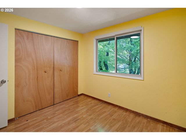 2090 HAWKINS Ln, Eugene, OR 97405