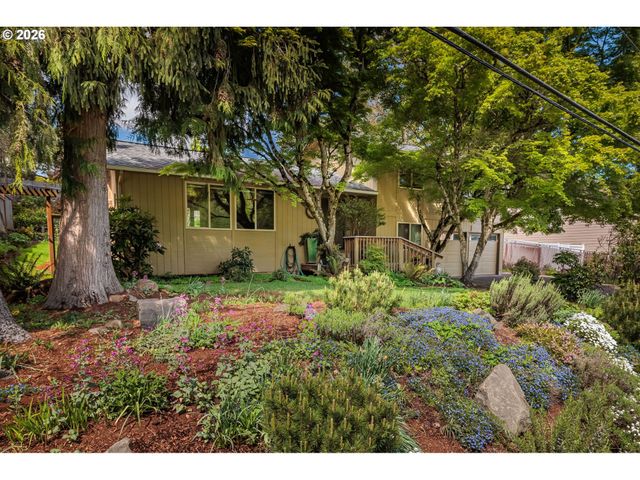 2090 HAWKINS Ln, Eugene, OR 97405