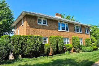 1002 Westmoreland Avenue 2, Waukegan, IL 60085
