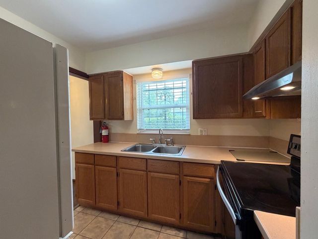 901 NE 23RD STREET, Gainesville, FL 32641