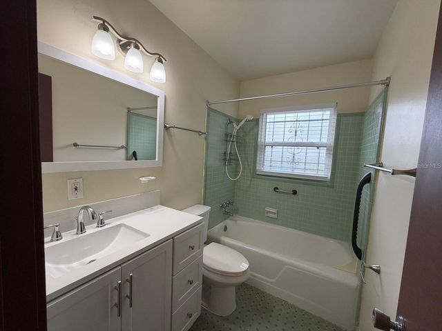 901 NE 23RD STREET, Gainesville, FL 32641